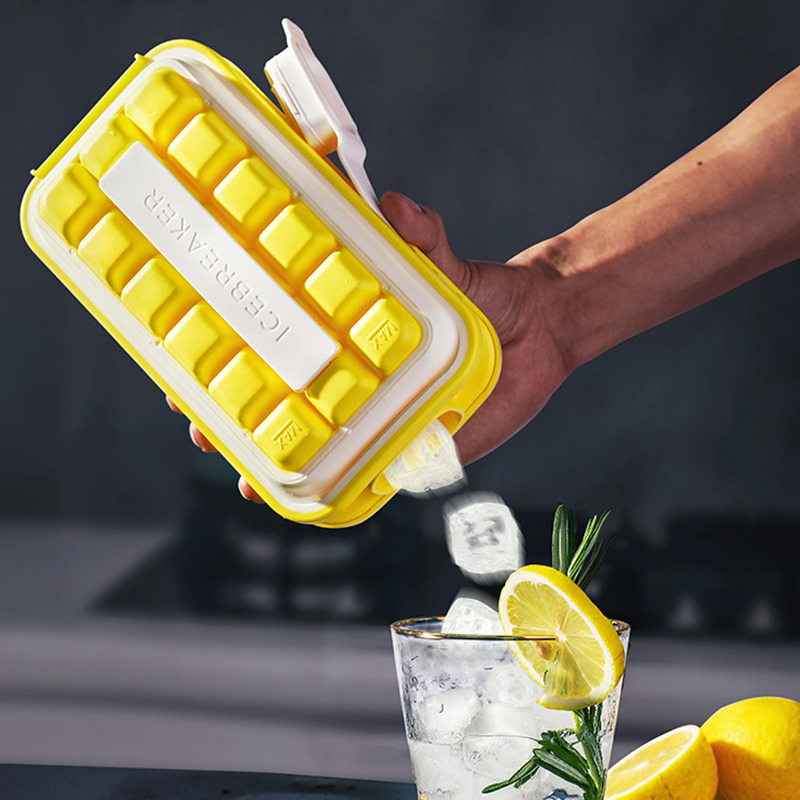 丹麦ICEBREAKER POP 高级硅胶冰块模具冰格方球形磨具（柠檬黄）