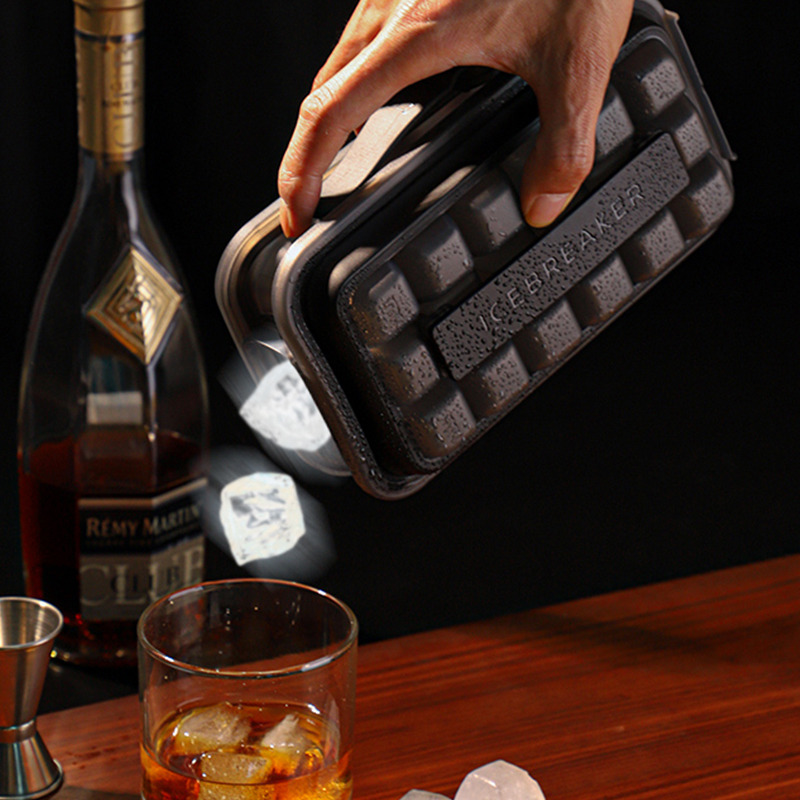 丹麦ICEBREAKER POP 高级硅胶冰块模具冰格方球形磨具（黑色）