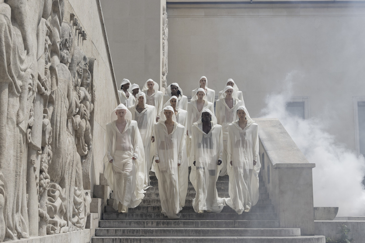 Rick Owens 2025 春夏系列发布