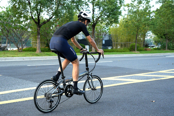 競速與便攜兼得！DAHON ARCHER P18/KDC083彎把折疊公路車評測