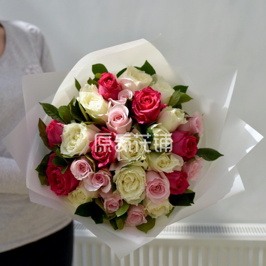 原气花铺-花店-上海-北京香颂--三色玫瑰花束-2