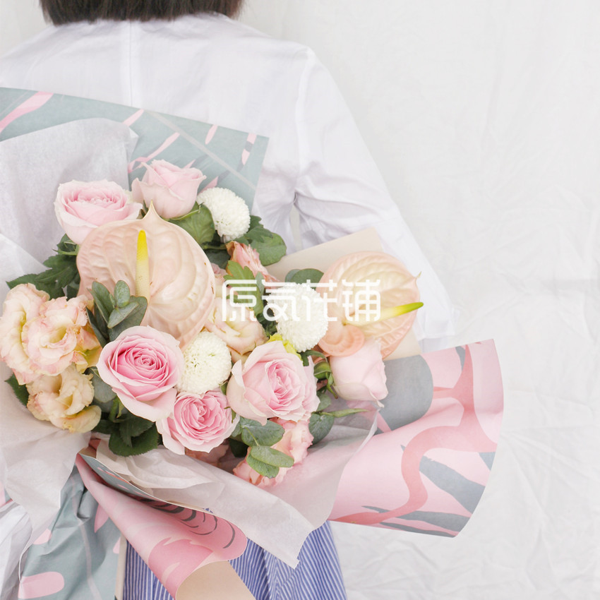 进口玫瑰乒乓菊火鹤花桔梗混合花束