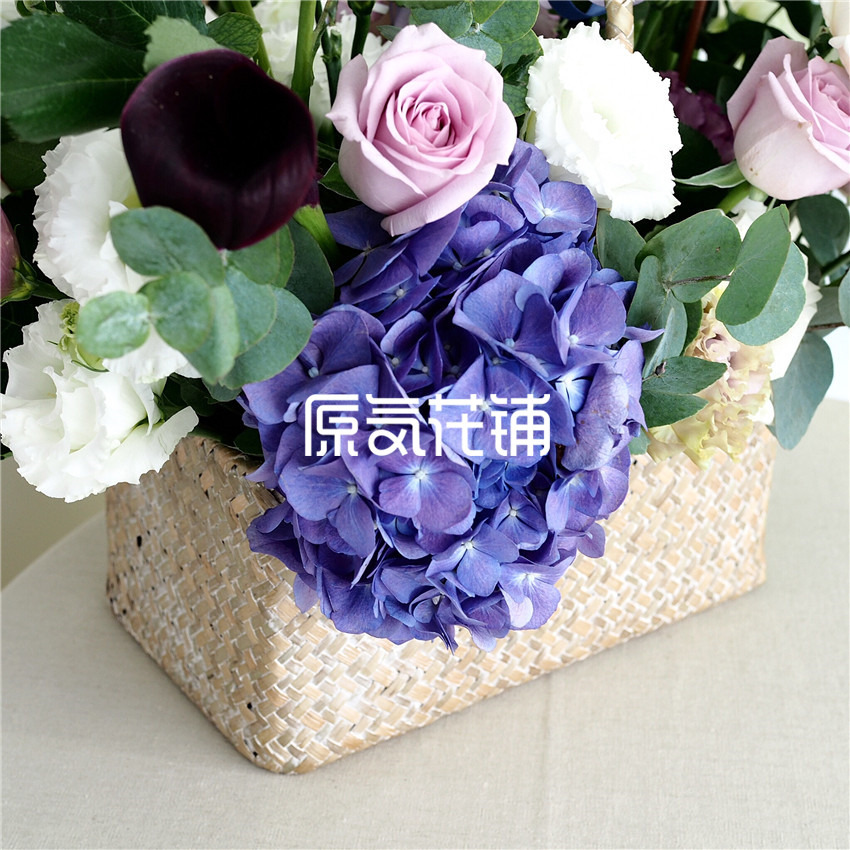 夏夜 蓝色系花篮 夏夜 蓝色系花篮