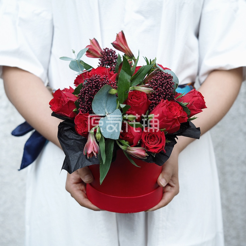 原气花铺-花店-上海-北京红豆--玫瑰六出抱抱桶-2