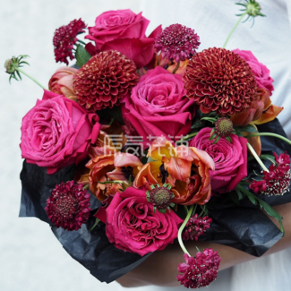 浆果--香格里拉玫瑰抱抱桶