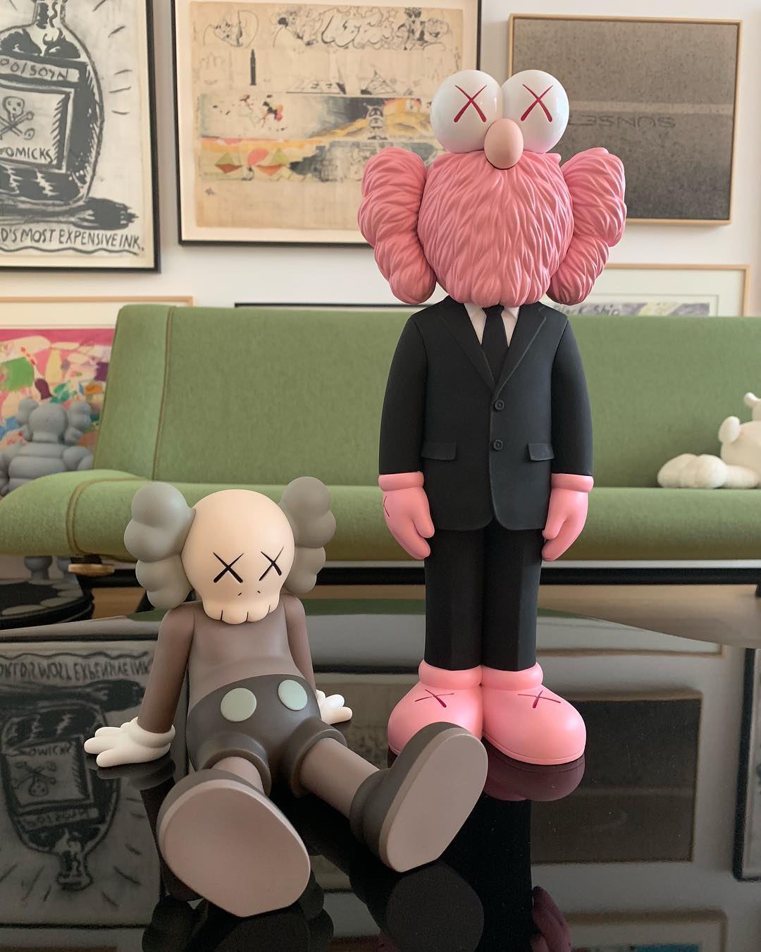 KAWS x Dior 联名 BFF 玩偶终于开售，但未必买得起