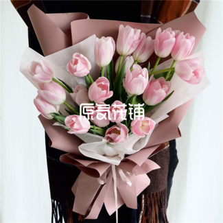 初见--粉郁金香花束