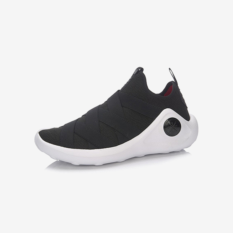 MODERN SPORTY FASHION SNEAKER