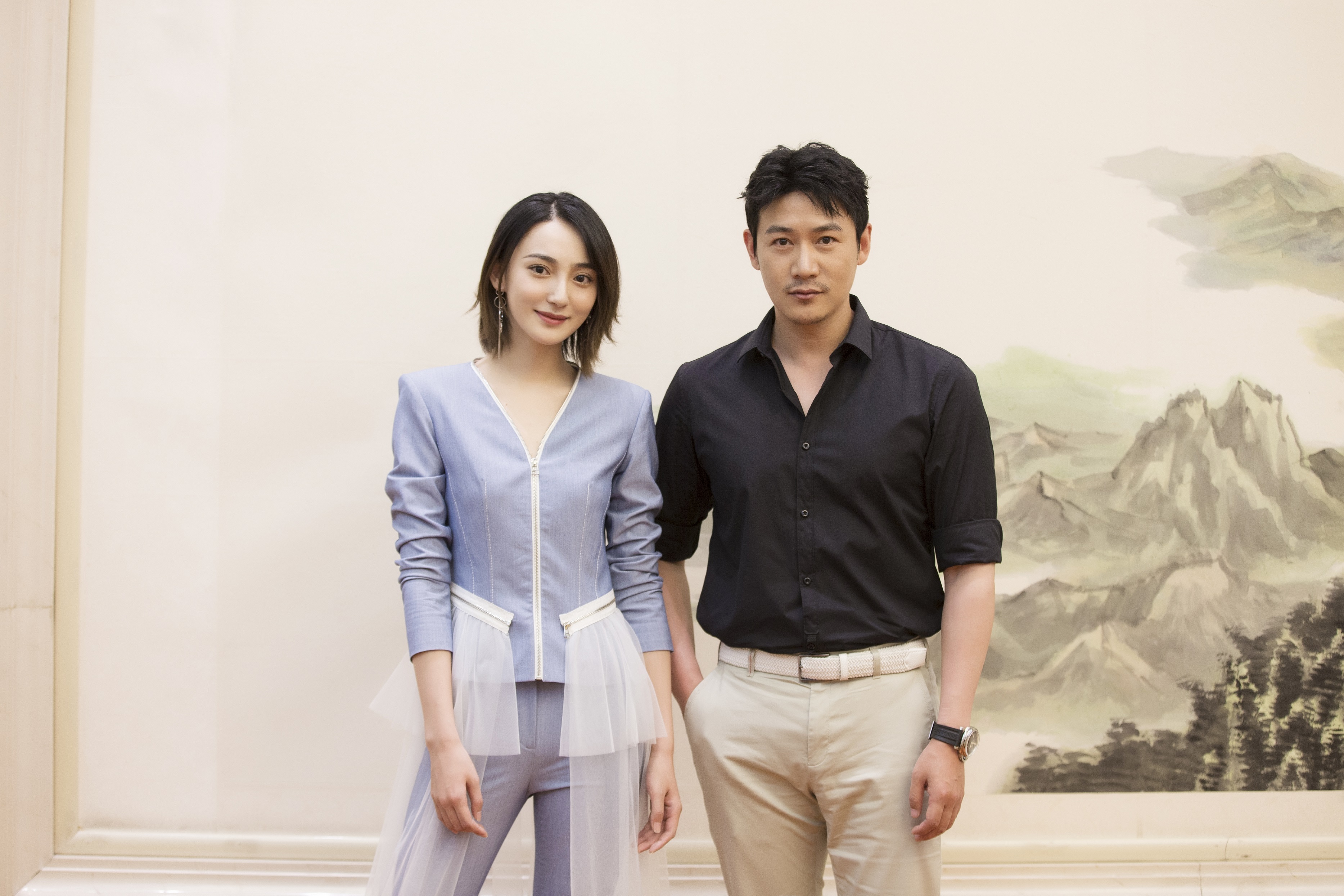 艾晓琪 出席电视剧《猎枭》开机发布会