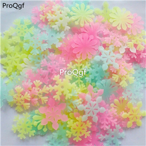 12usd Ngryise 200Pcs A Set snow shape night shine sticker random color seed