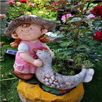 59usd Ngryise 1 Set Creative girl boy hug duck series garden statue