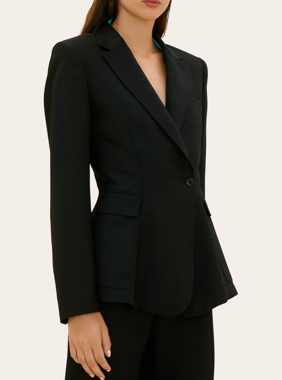 鱼骨垫肩双排扣西装-4