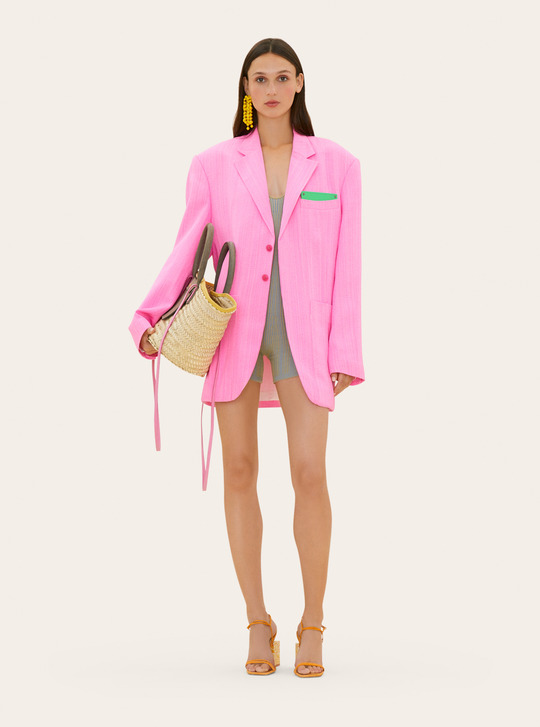 香槟色镂空露肩连衣裙