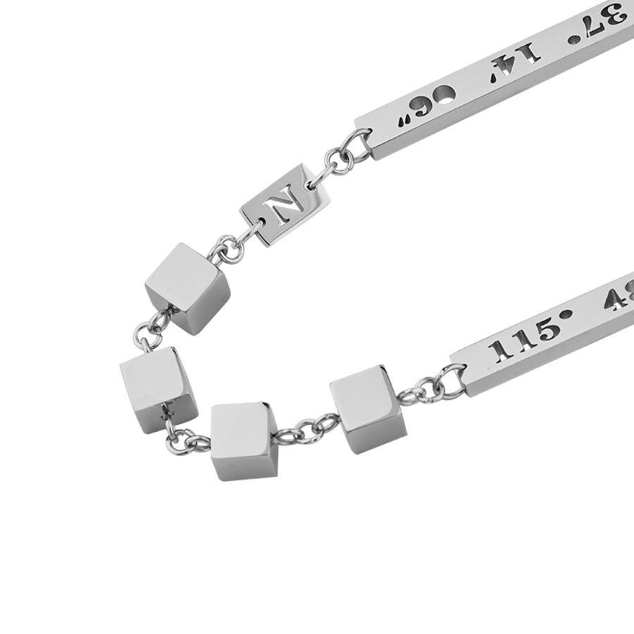 方块经纬度装饰钛钢手链-6