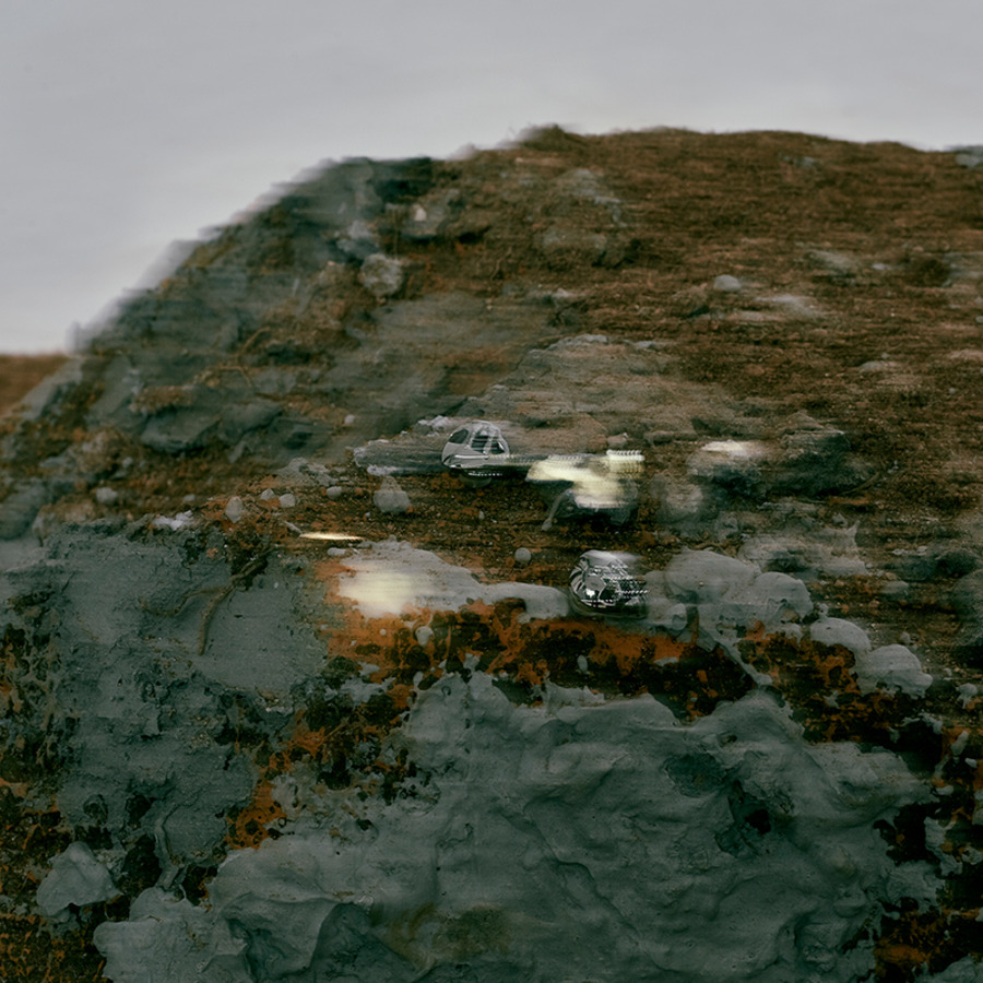 外星人手脸浮雕钛钢耳钉-4