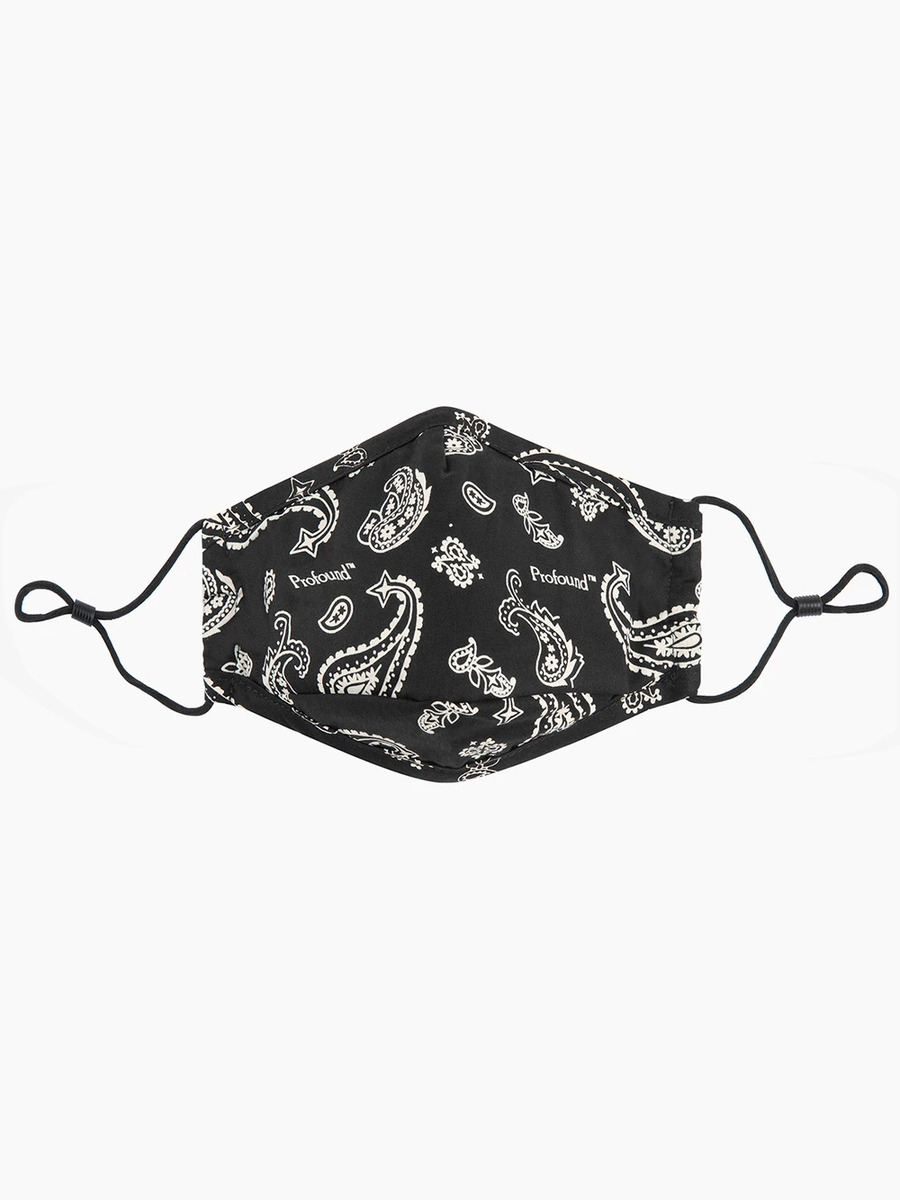 TRIPLE-LAYERED PROTECTIVE BANDANA PRINT FACE MASK
