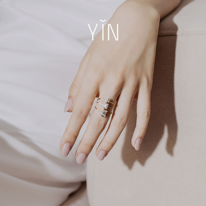 YIN隐 「熠」光芒钻石系列祖母绿钻戒 公主方钻戒-4