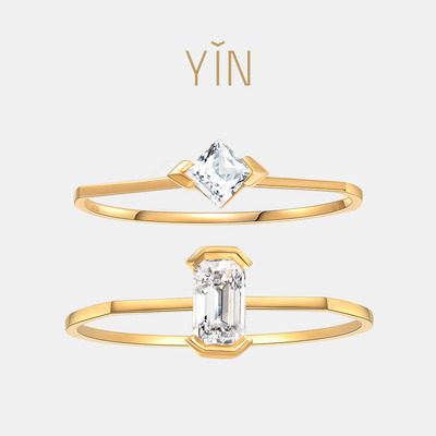 YIN隐 「熠」光芒钻石系列祖母绿钻戒 公主方钻戒