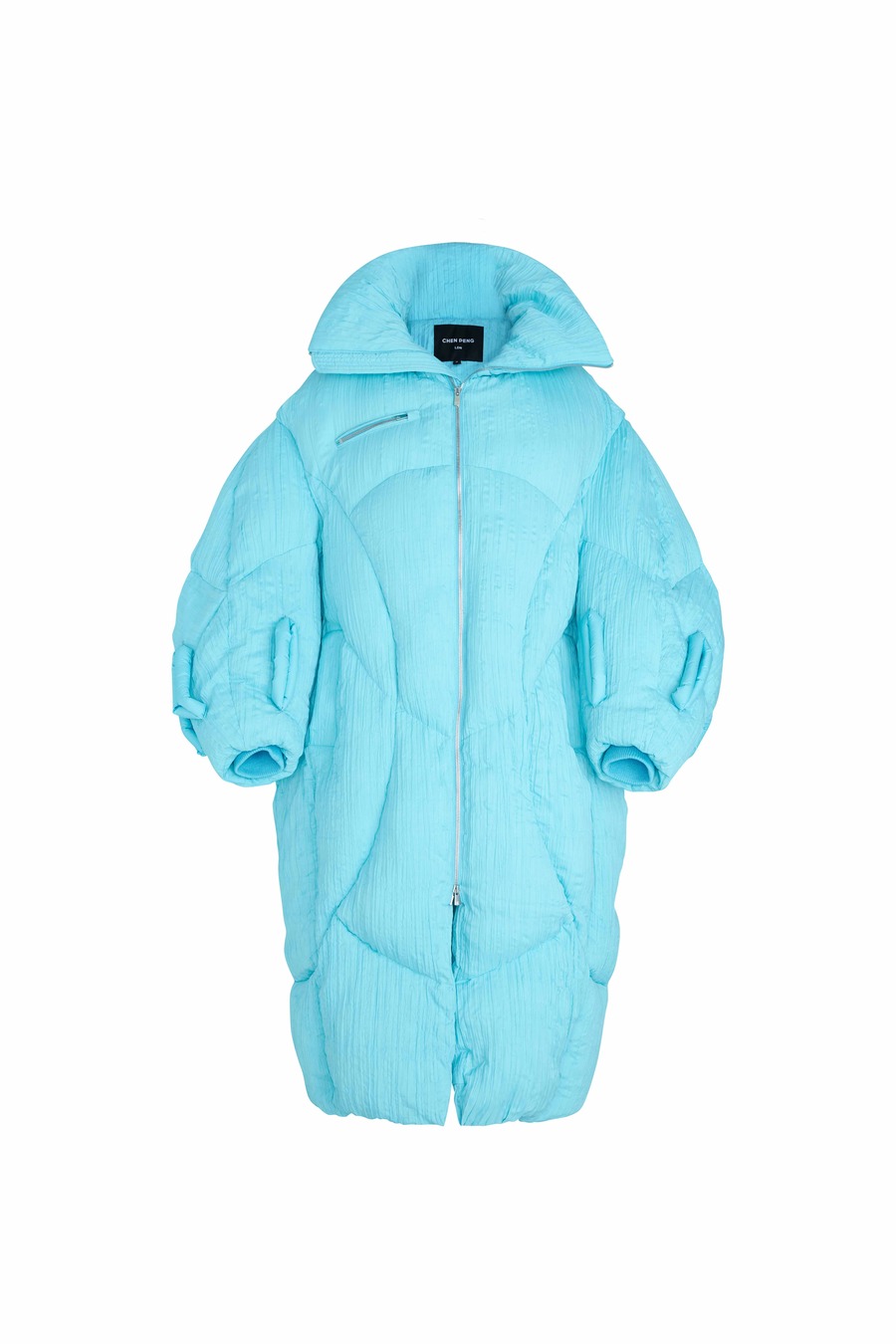穿绳蛋形羽绒大衣