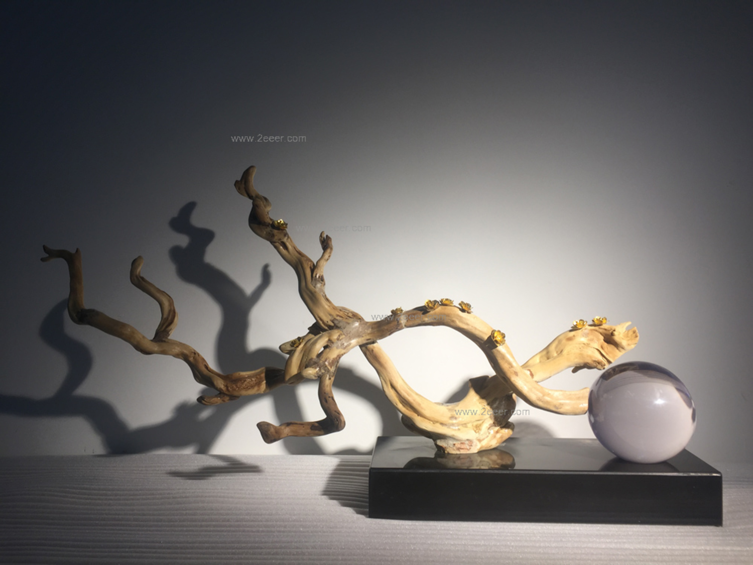 摆件-现代中式简约-水沉根雕+水晶球-木雕系列
