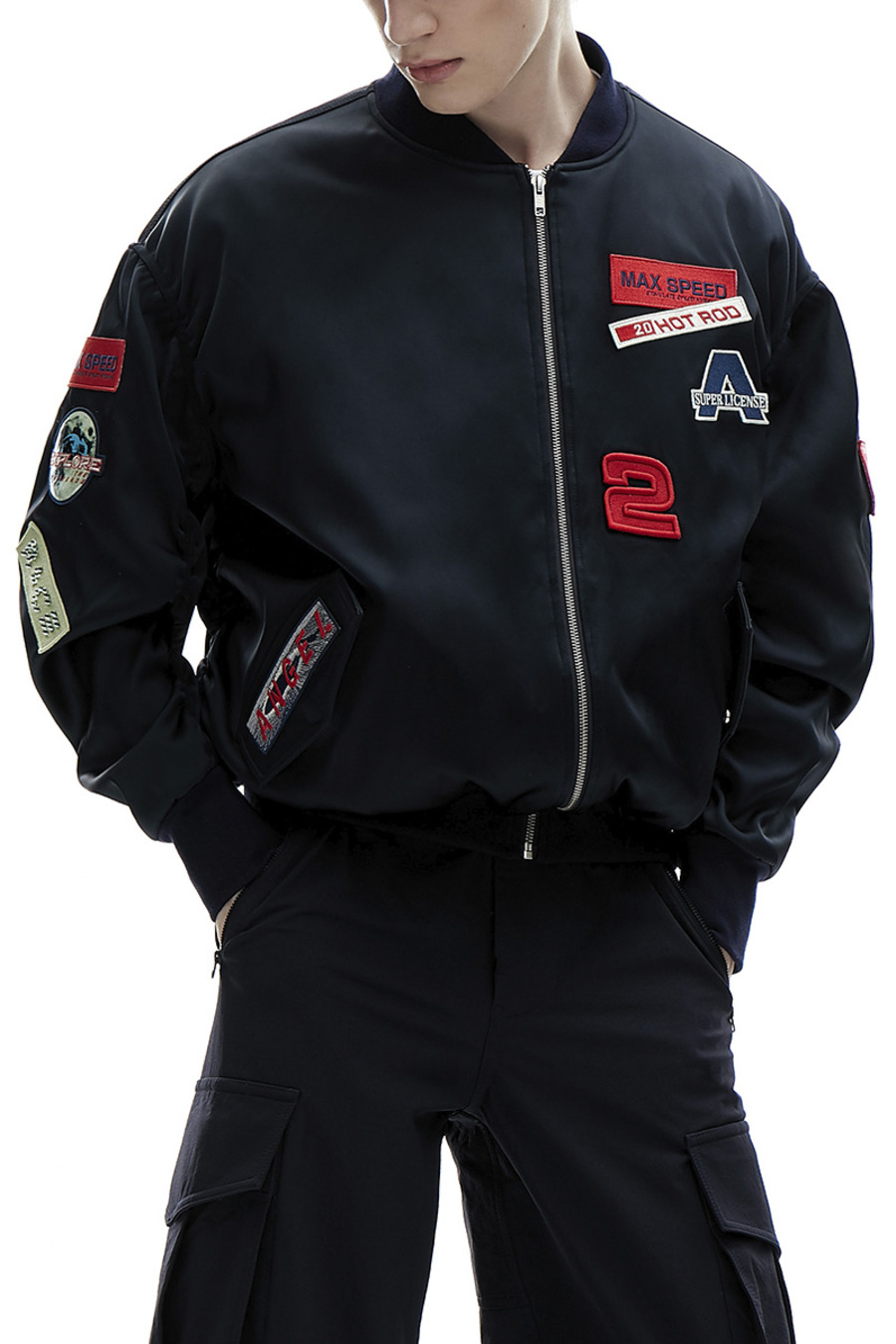 AW20原创设计 绣标抽皱棒球夹克-5