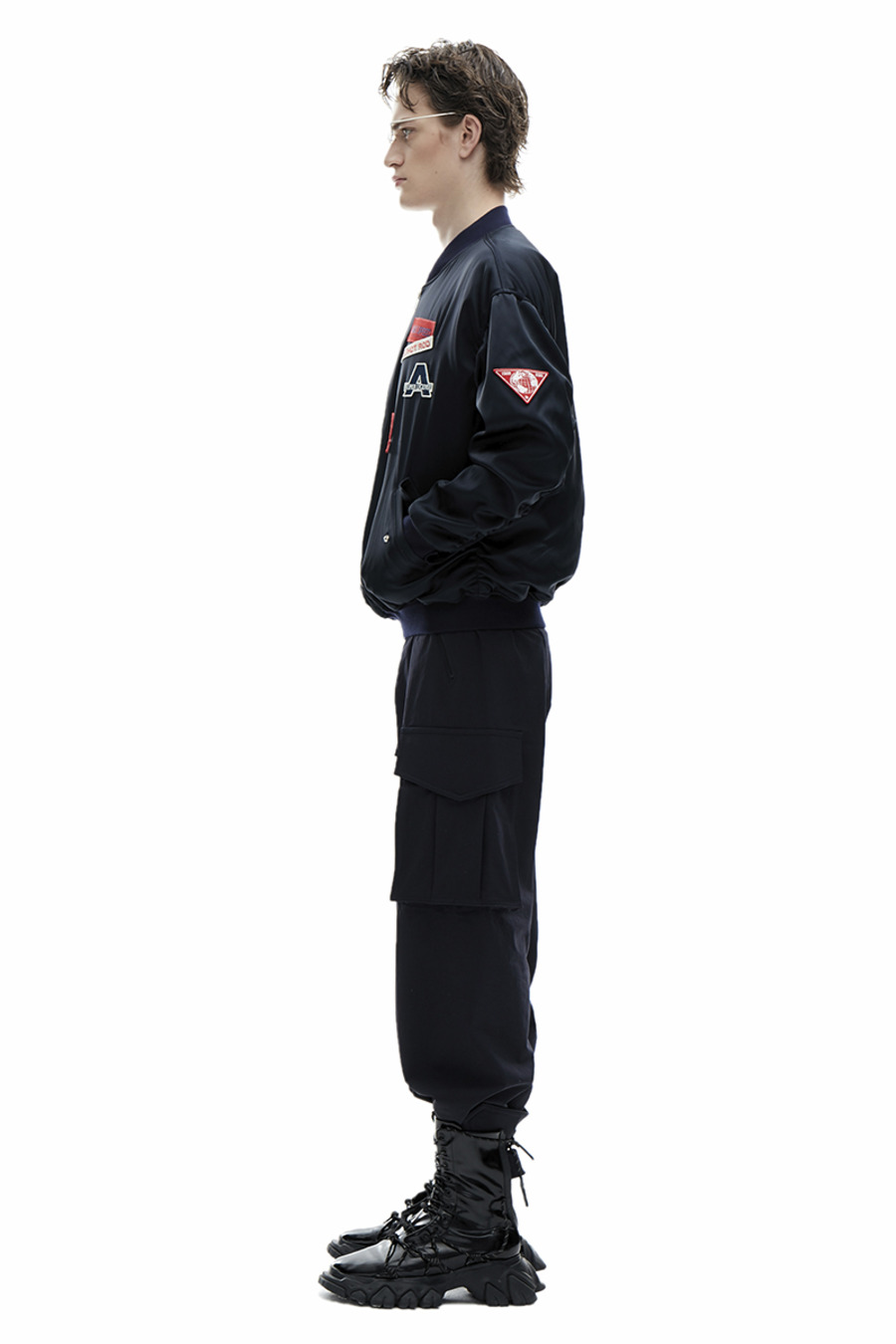 AW20原创设计 绣标抽皱棒球夹克-3