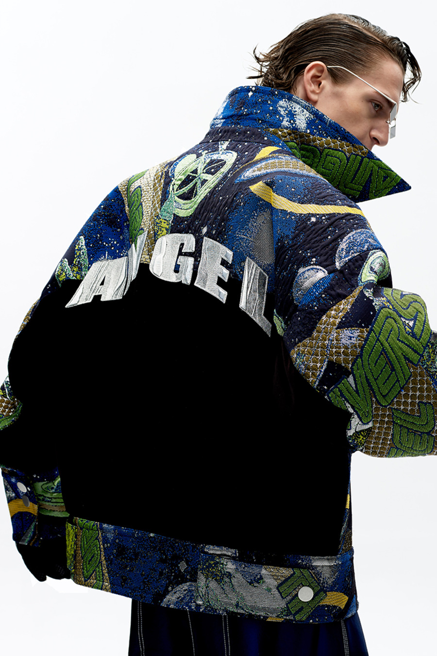 AW20 原创设计宇宙提花双口袋夹克-5