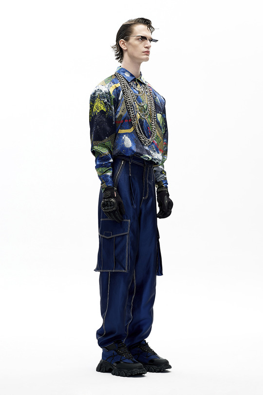 AW20 原创设计宇宙印花真丝衬衫