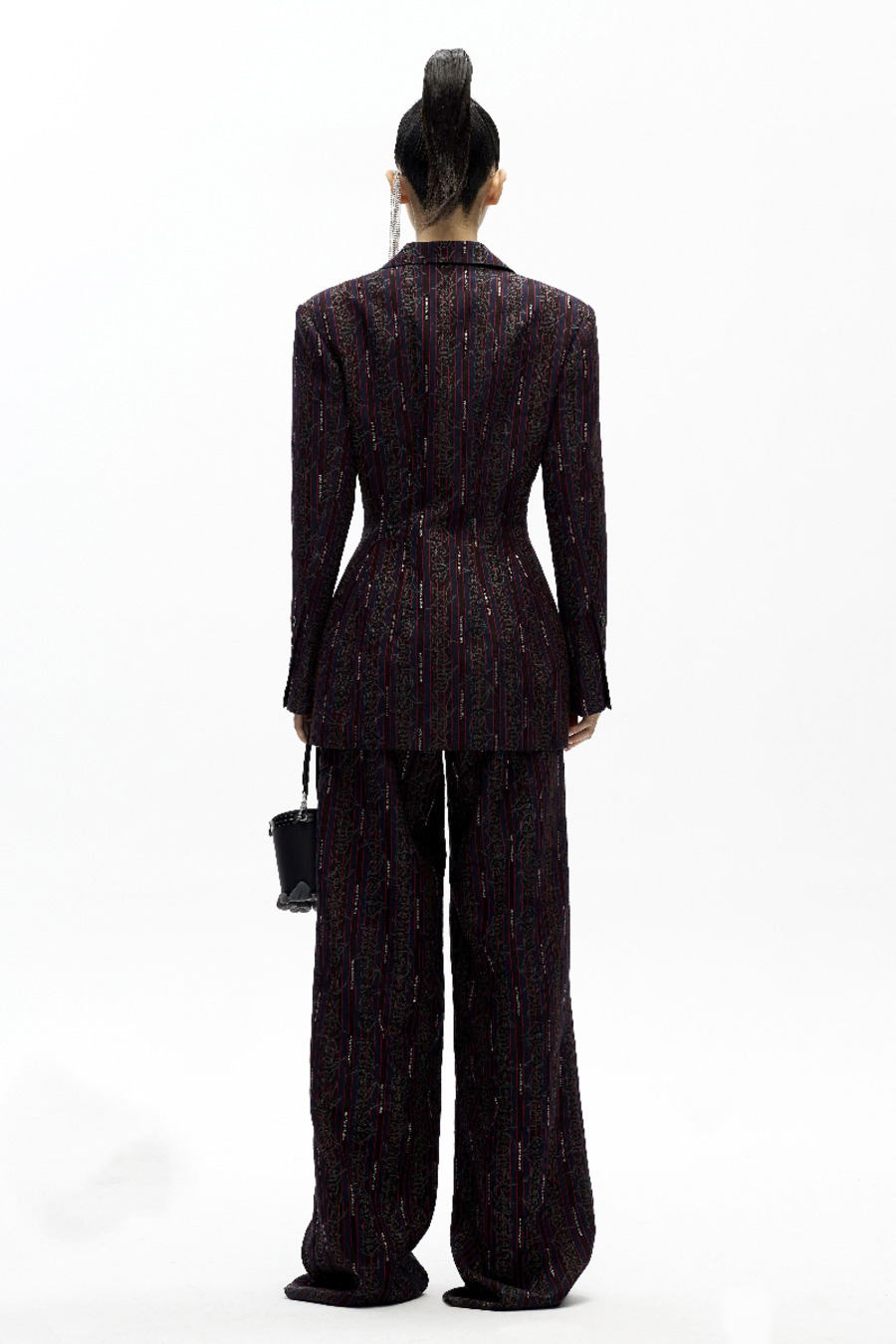 AW20 原创设计宽肩收腰剪裁西装-3