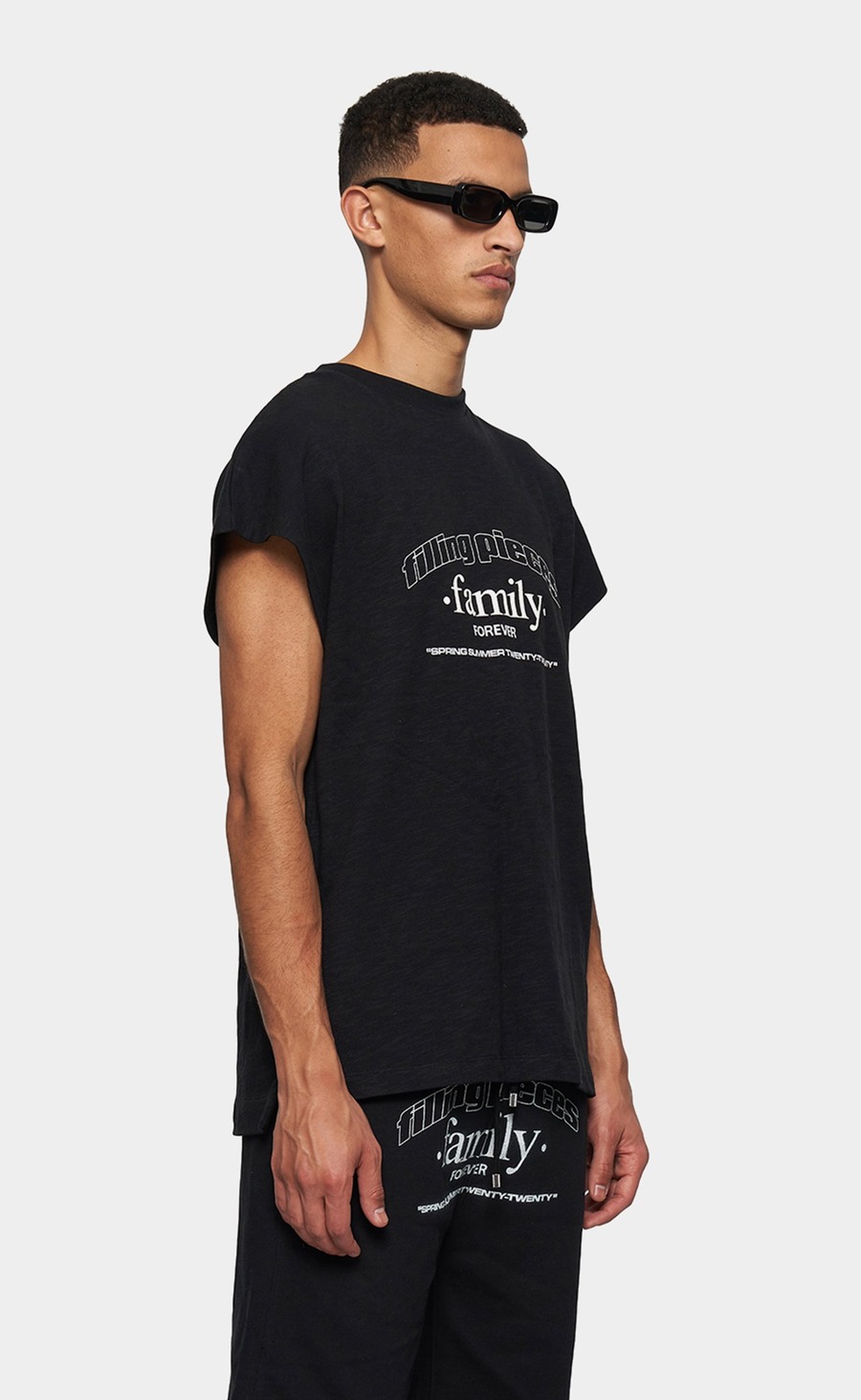 GRAPHIC TEE FP FAMILY BLACK-2