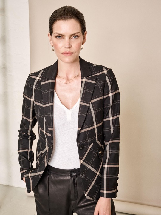 缎面绉纱连衣裙