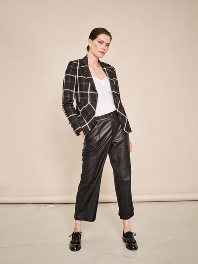 缎面绉纱连衣裙