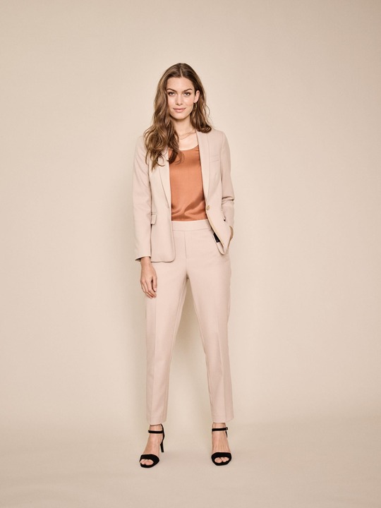 缎面绉纱连衣裙