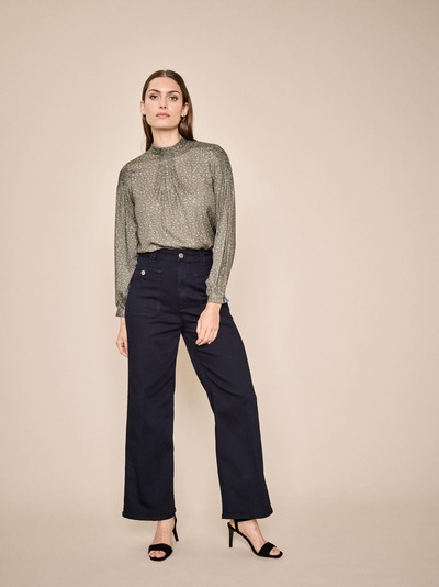 缎面绉纱连衣裙