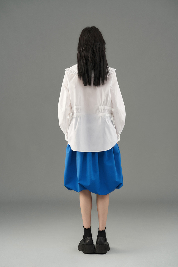 娃娃领抽带衬衫