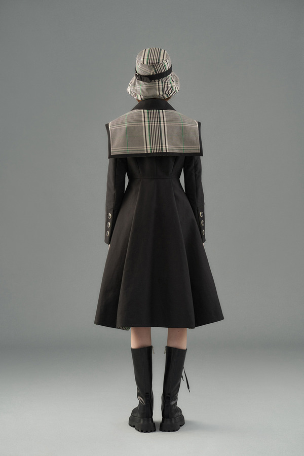 可拆卸海军领收腰大摆风衣