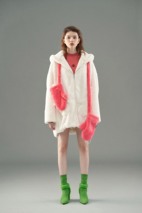 手形口袋连帽仿皮草宽松外套