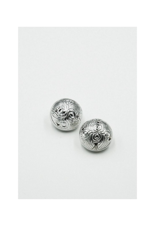 手工扣饰刺绣外套