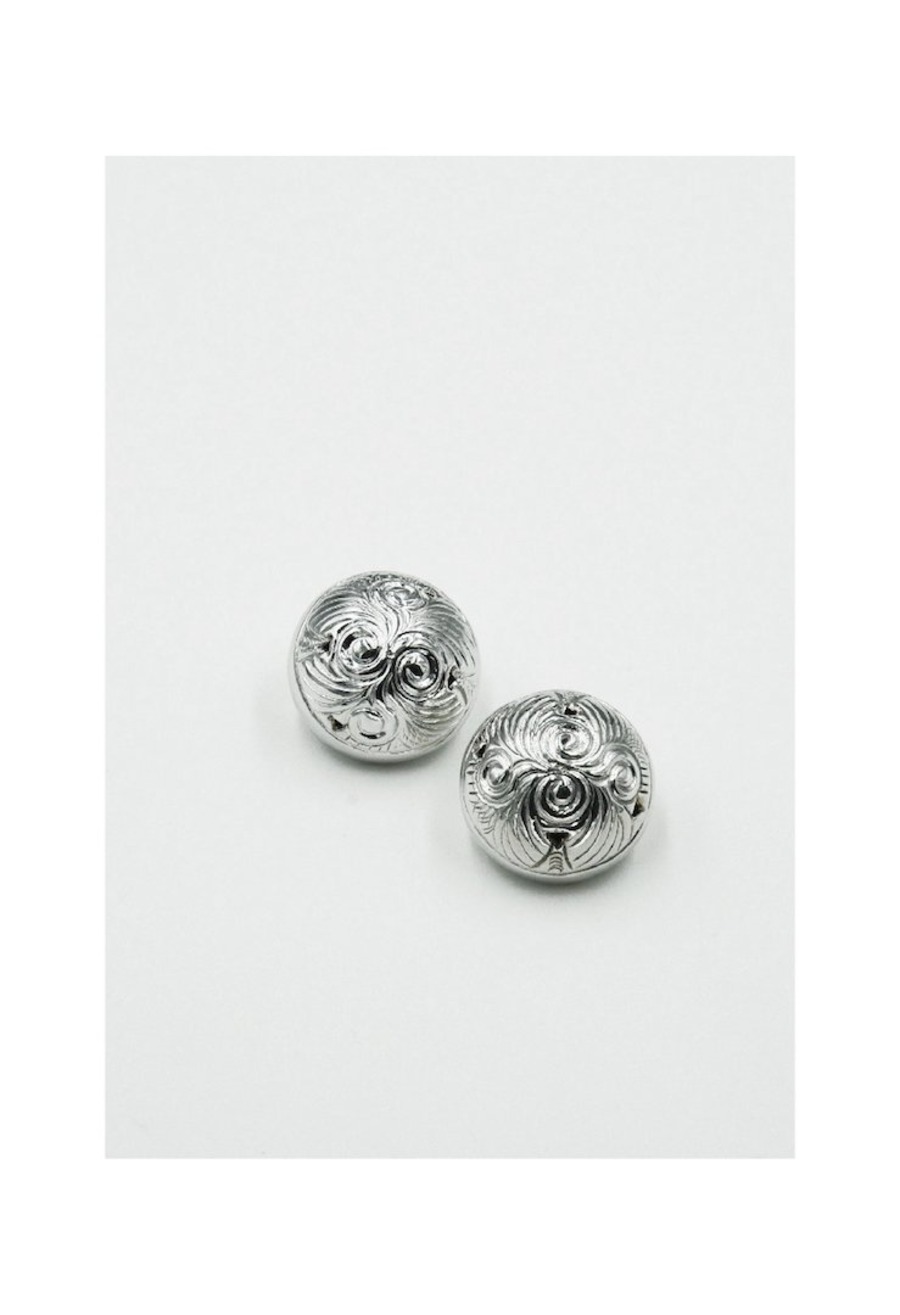 手工扣饰刺绣外套-2