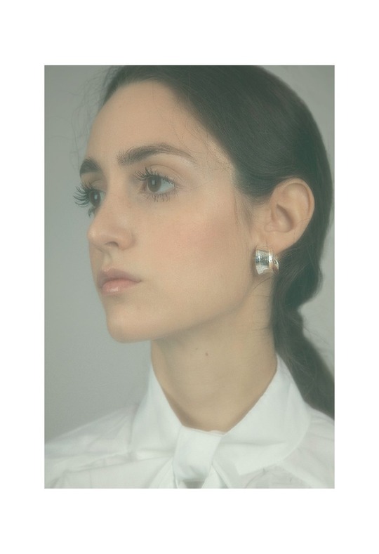 手工扣饰刺绣外套