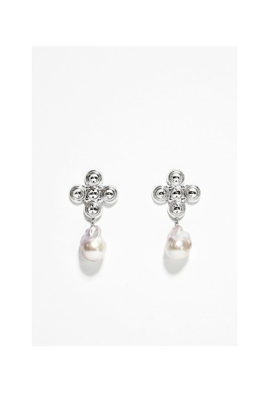 手工扣饰刺绣外套