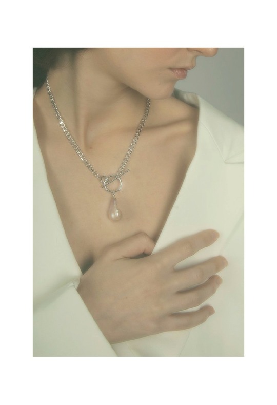 手工扣饰刺绣外套