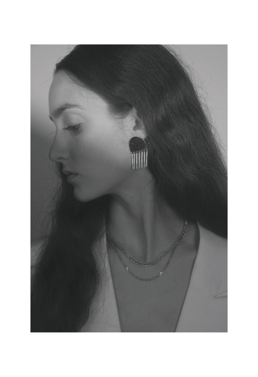 手工扣饰刺绣外套-2