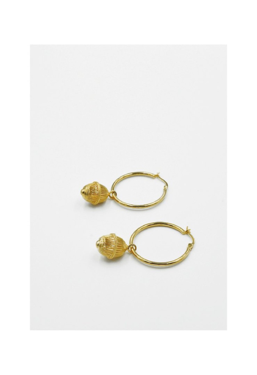 手工扣饰刺绣外套