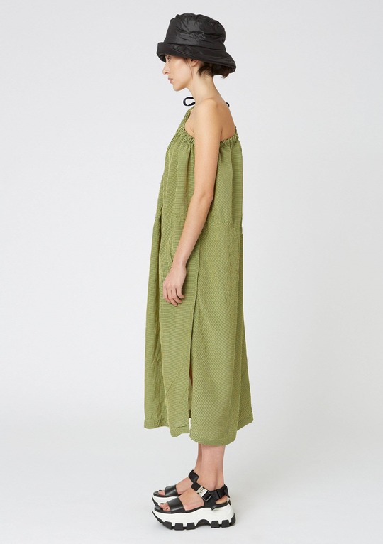 手工扣饰刺绣外套