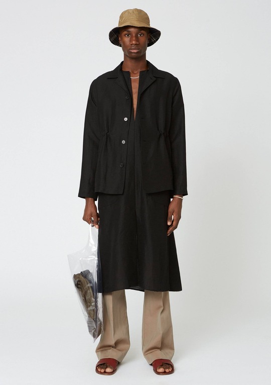 手工扣饰刺绣外套