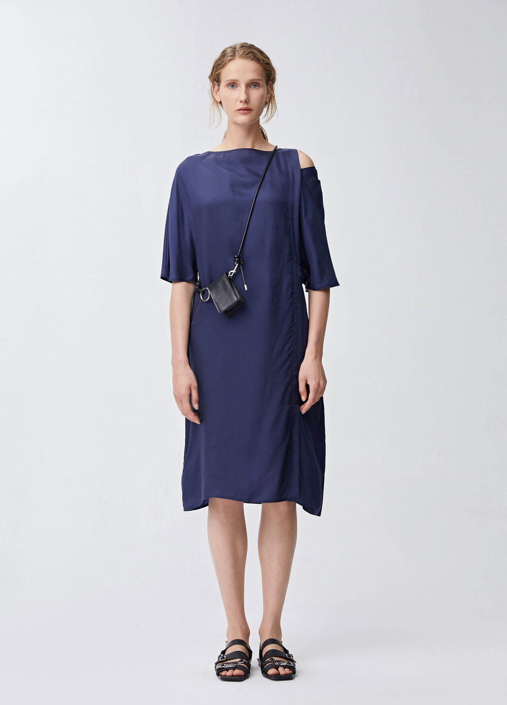 宫廷风双领镂空廓形衬衫