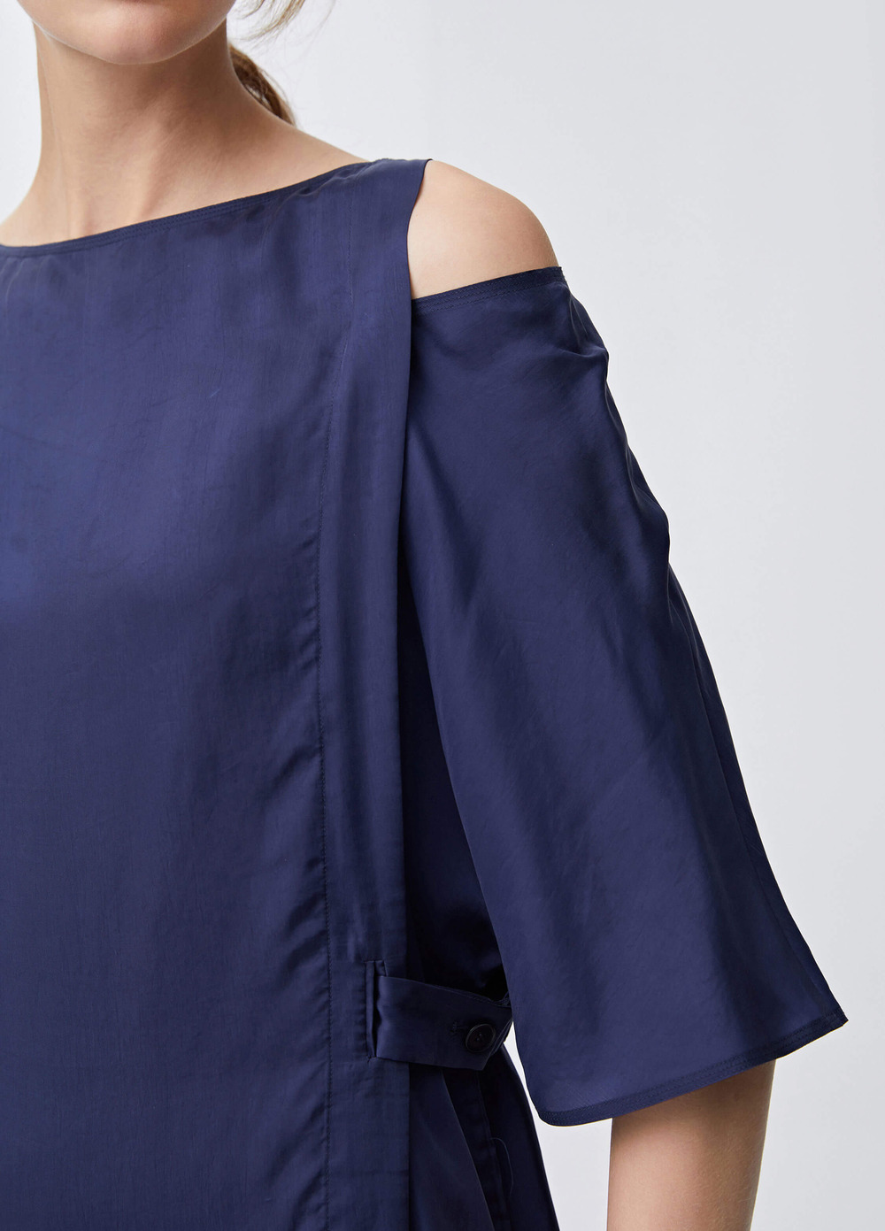 宫廷风双领镂空廓形衬衫-2