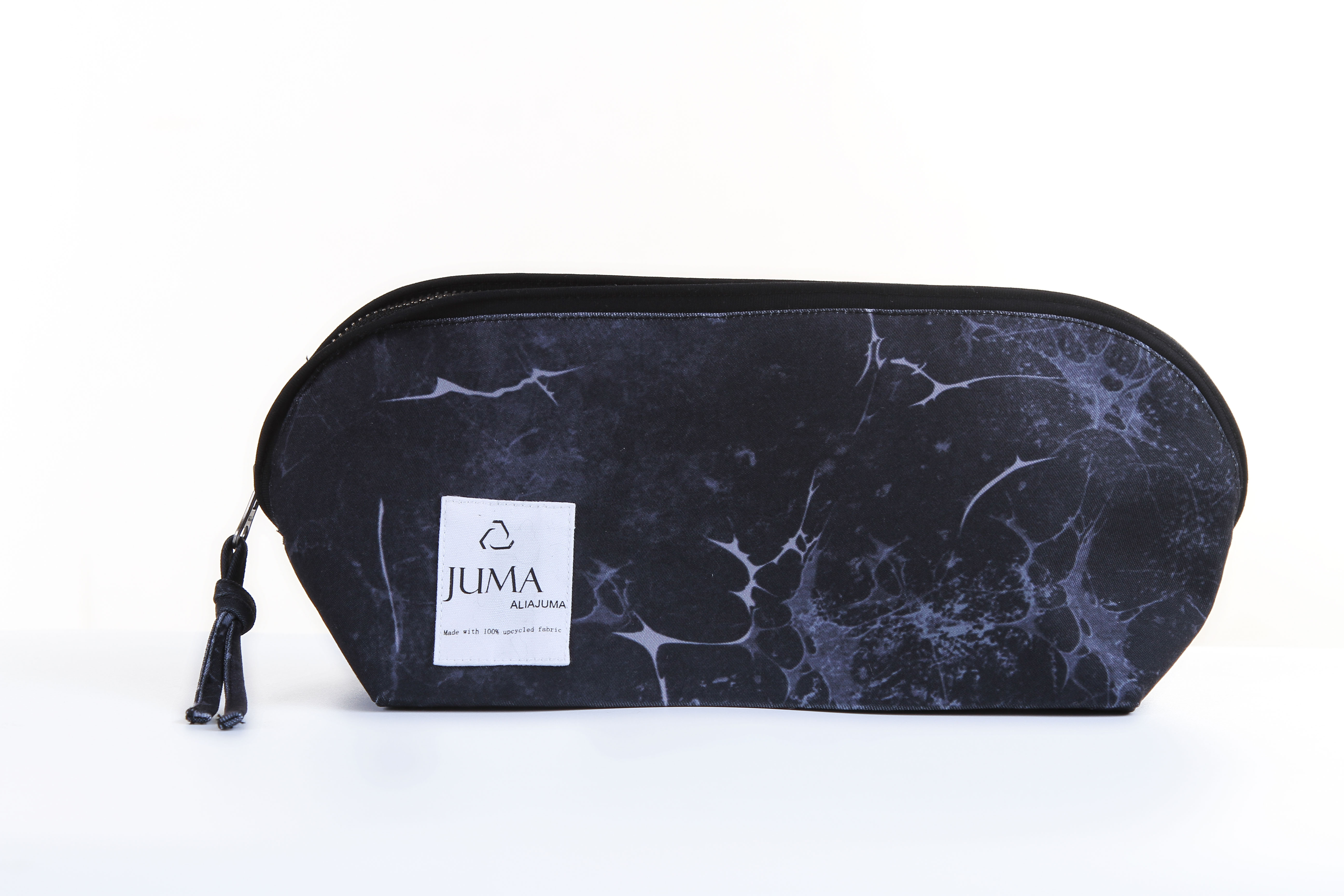 JUMA 混凝土印花旅行袋-2个回收水瓶-黑色｜JUMA Concrete Print Travel Bag - 2 Recycled Water Bottles - Black