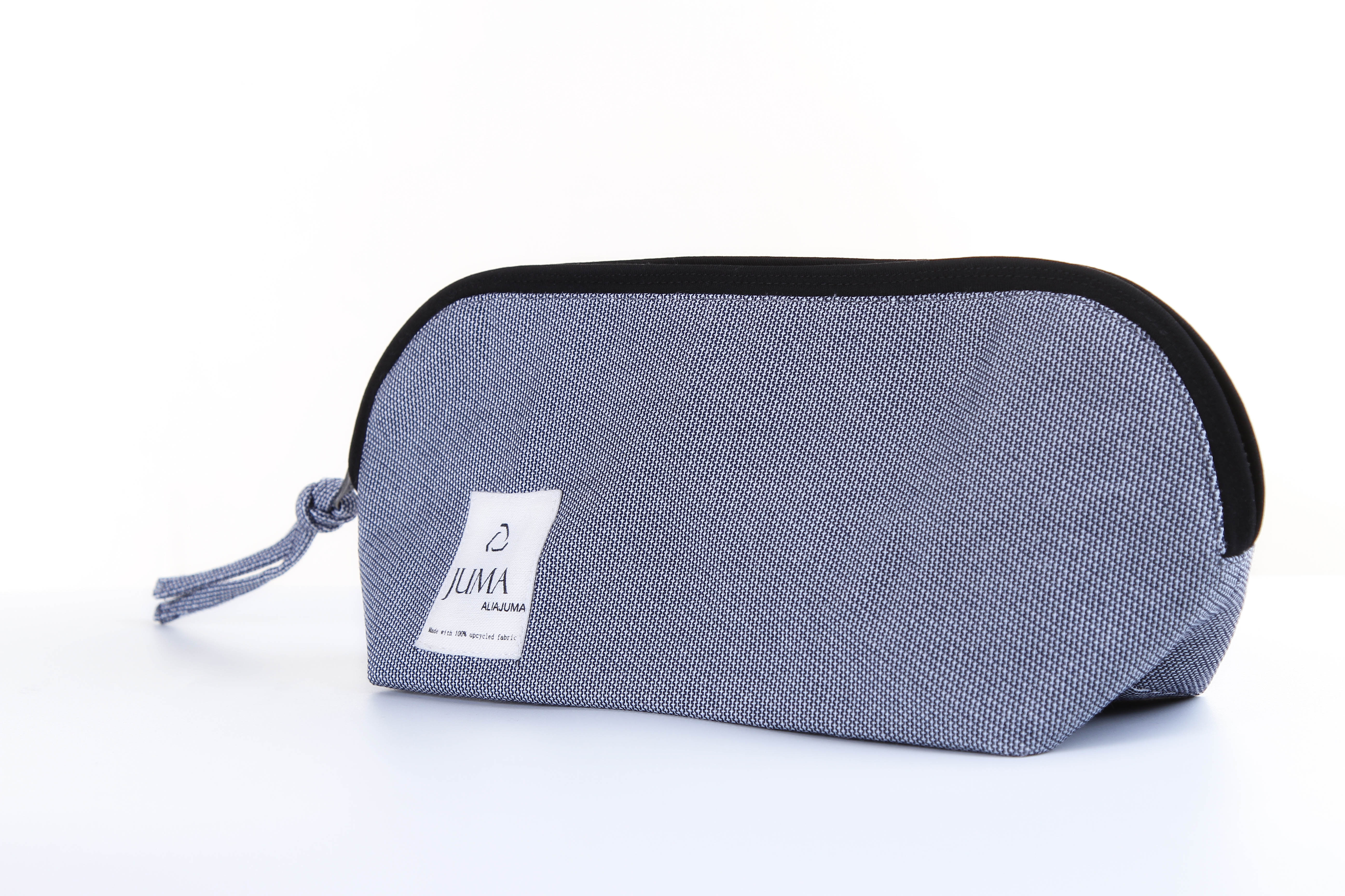 JUMA 纹理旅行包-升级织物-灰色｜JUMA Textured Travel Bag - Up Cycled Fabric - Grey